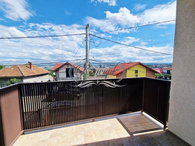 Duplex cu 4 camere cu Canalizare în Dâmbul Rotund