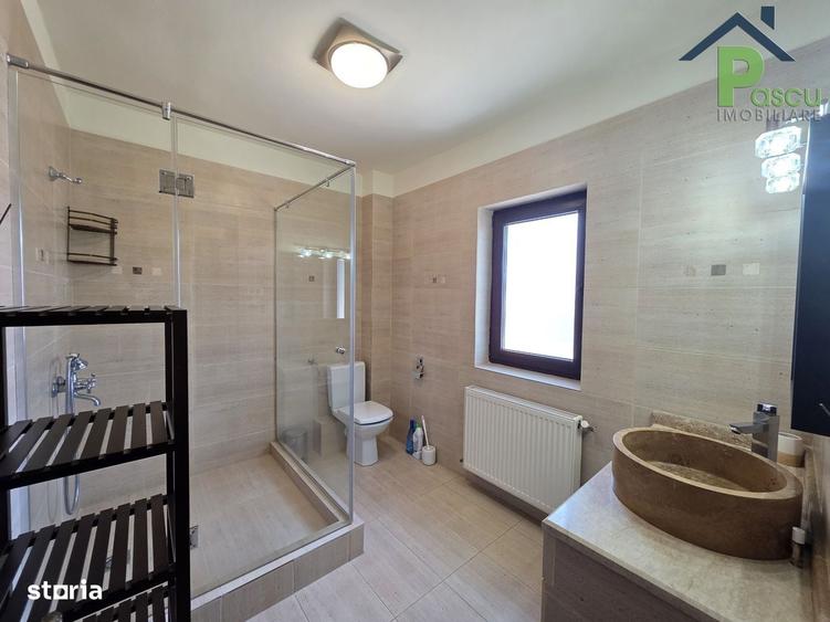 Casă cu 3 camere în Central