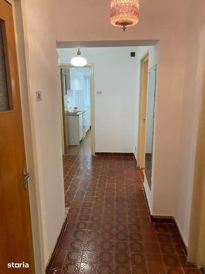 3 camere (fost 4), 87 mp, Doroban?i, etaj 3, bloc reabilitat - 1