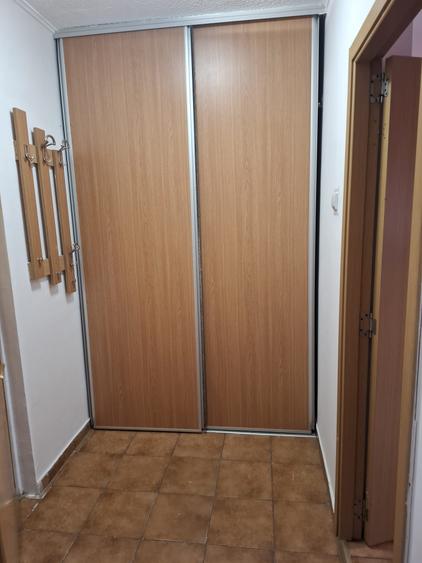Apartament cu 2 camere semidecomandat în Titan