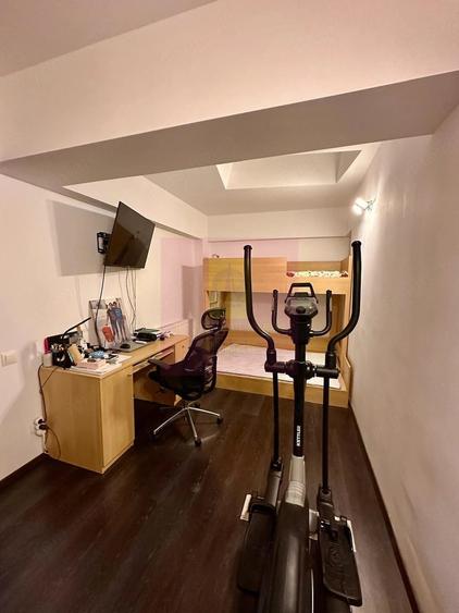 Apartament cu 3 camere decomandat în Sebastian
