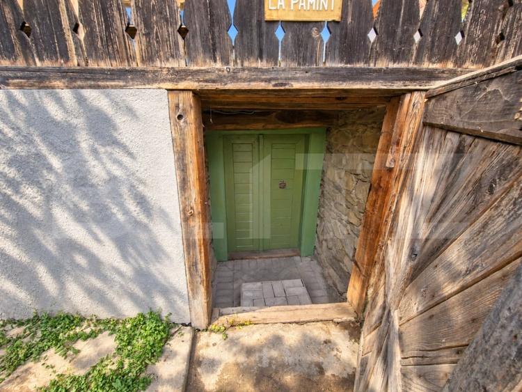 Casă individuală cu 3 camere cu Teren 5032 Mp în Geaca