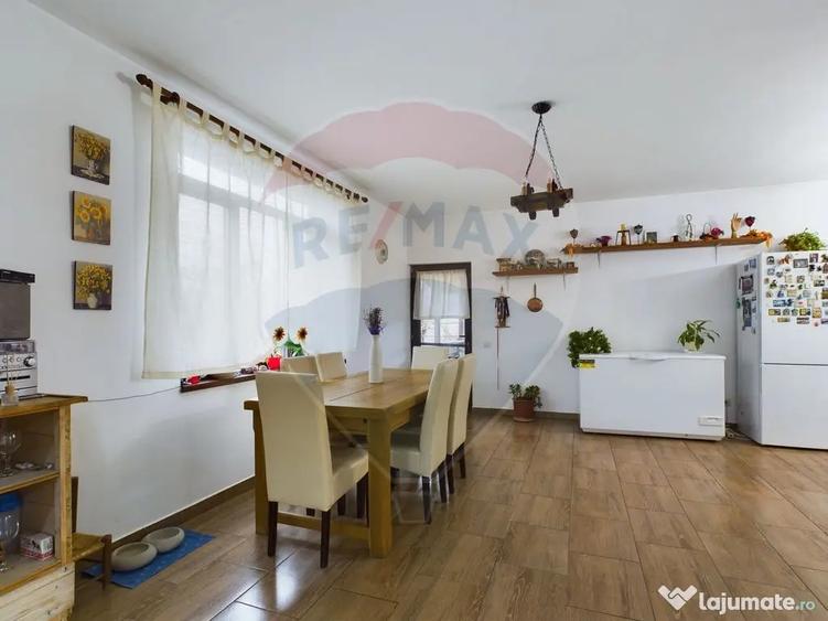Vila cu 6 camere, teren 1200mp de vanzare- Varasti, la 4 ... - 12