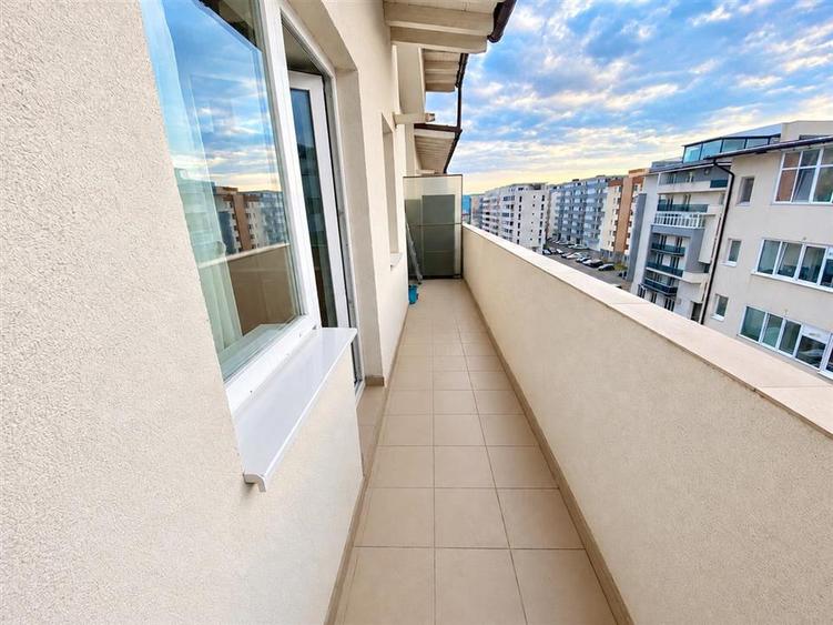 Apartament cu 2 camere semidecomandat, mobilat în Exterior Sud