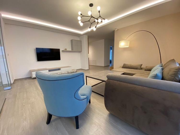 Apartament cu 3 camere decomandat în Nord