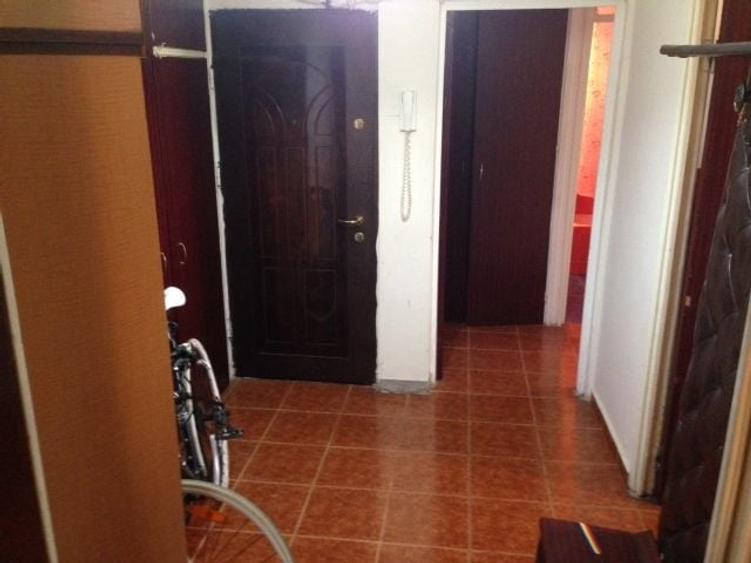 Apartament cu 3 camere în Crângași