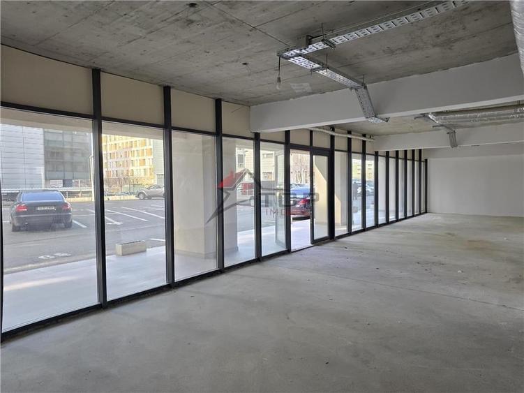 Spațiu comercial, de 185 mp, în Tudor Vladimirescu