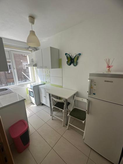 Apartament cu 2 camere decomandat în Universitate