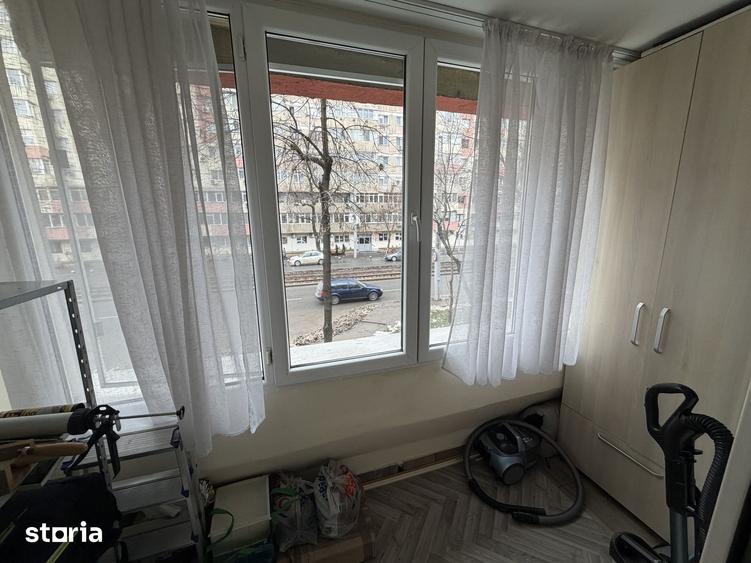Apartament cu 4 camere în Rahova