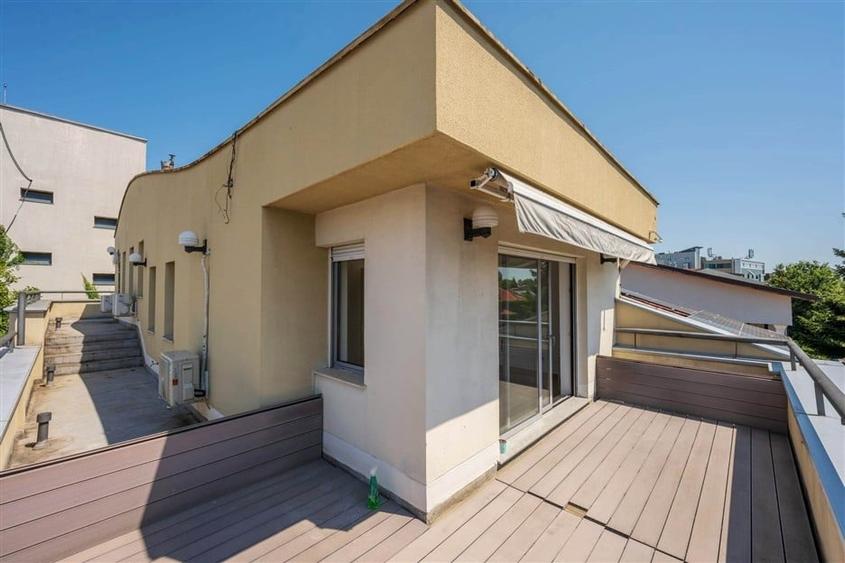 Apartament cu 4 camere decomandat în Dorobanți