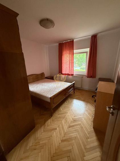 Apartament cu 3 camere decomandat, mobilat în Zorilor