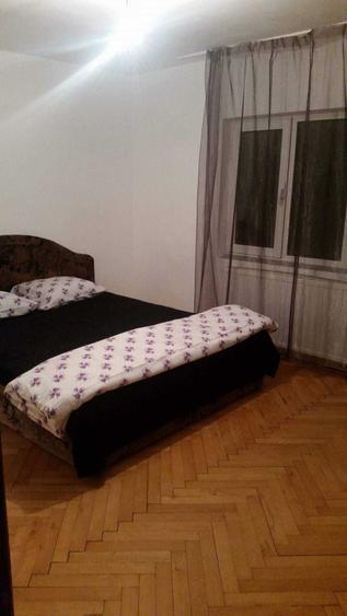Apartament cu 2 camere decomandat în Bucovina