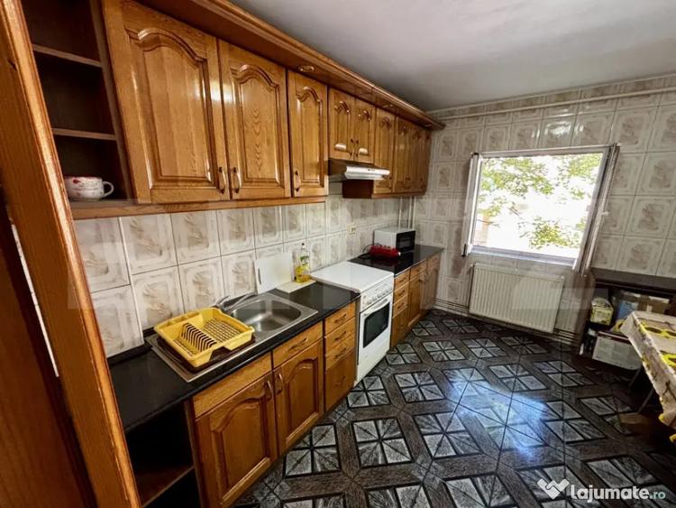 Apartament cu 2 camere decomandat în Soarelui