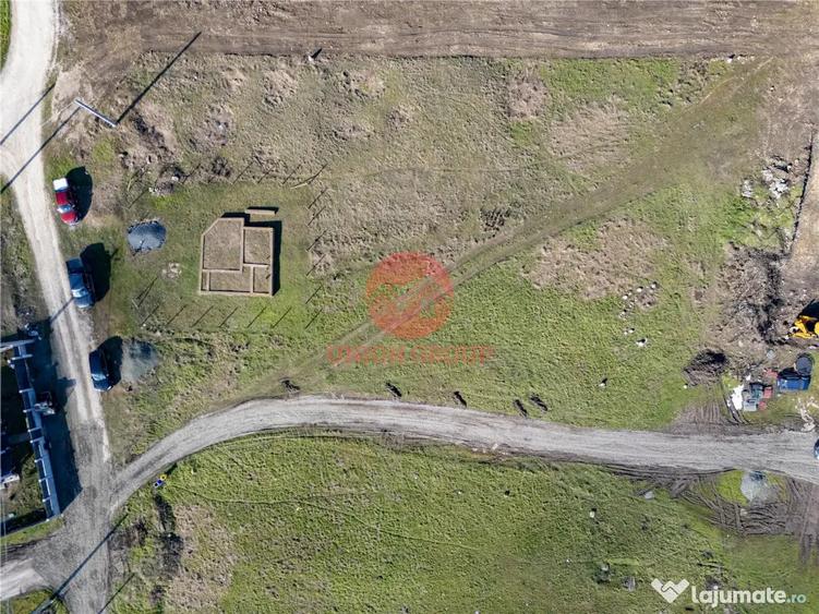 Teren Intravilan 2380 mp Langa Lac, Corbu - 6