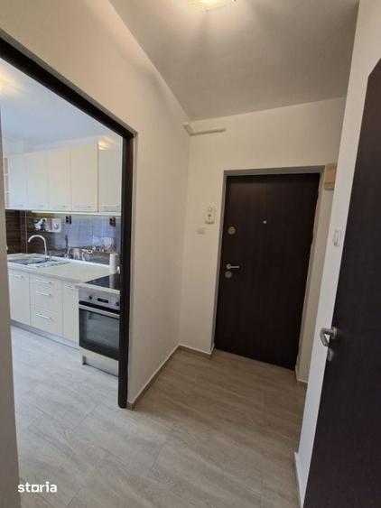 Apartament cu 2 camere semidecomandat în Progresul