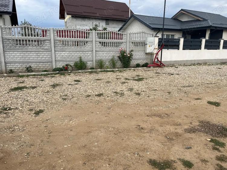 Teren de 1730 mp, în Domnești
