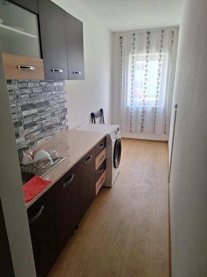 Garsonieră decomandată în Central