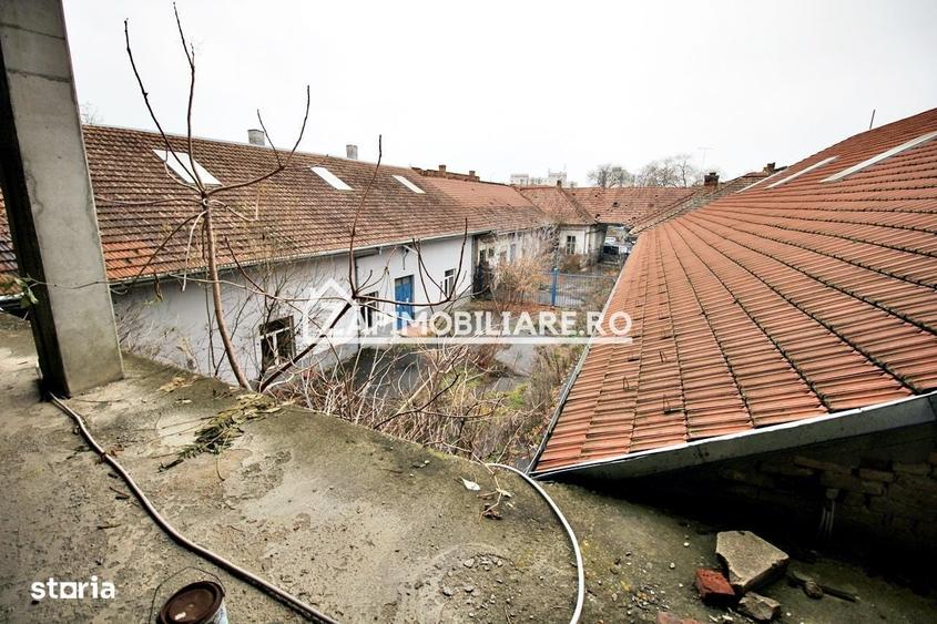 Spațiu comercial, de 2,250 mp, în Lefaia