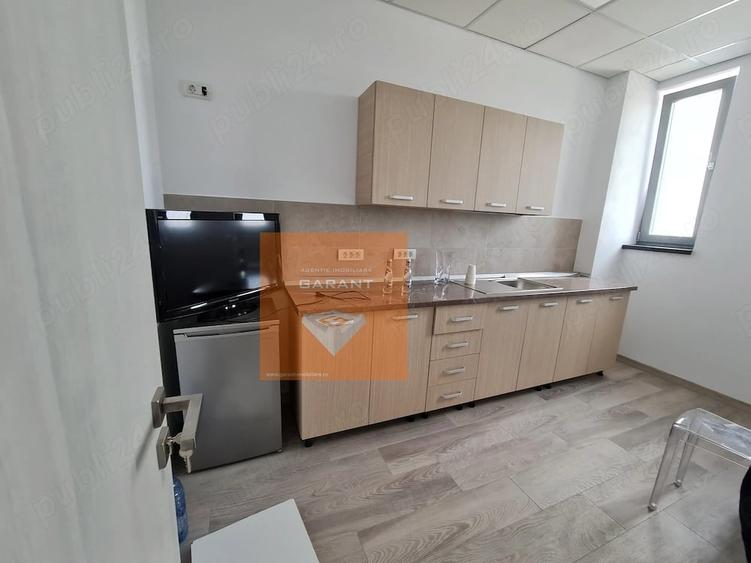 Spațiu comercial, de 200 mp, în Bradu