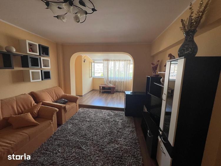 Apartament cu 2 camere în Micro 14