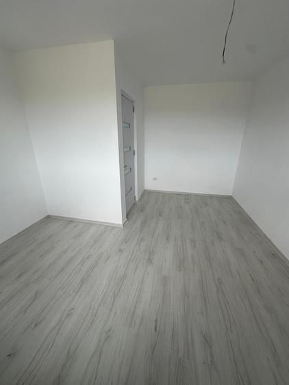 Casă cu 5 camere cu Canalizare în Bragadiru