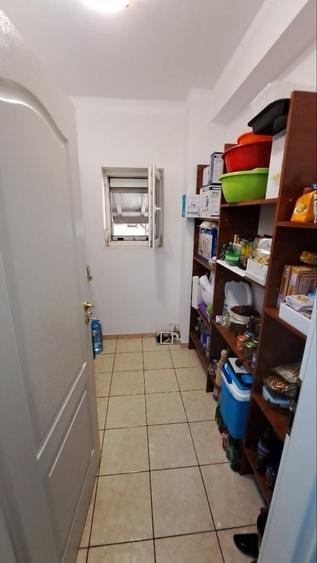 Casă individuală cu 5 camere cu Canalizare în 1 Decembrie
