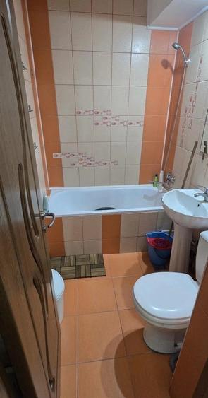 Apartament cu 2 camere semidecomandat în Alexandru cel Bun