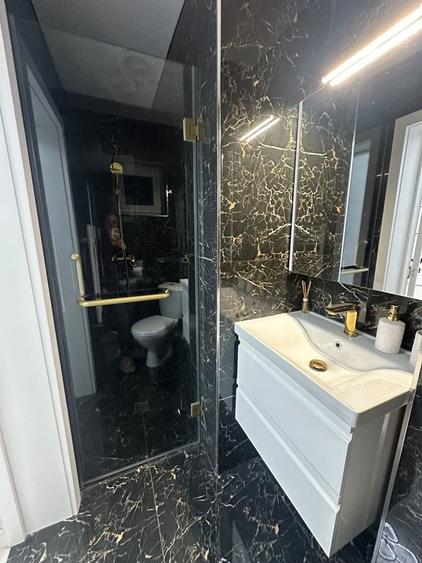 Apartament cu 3 camere decomandat în Apărătorii Patriei
