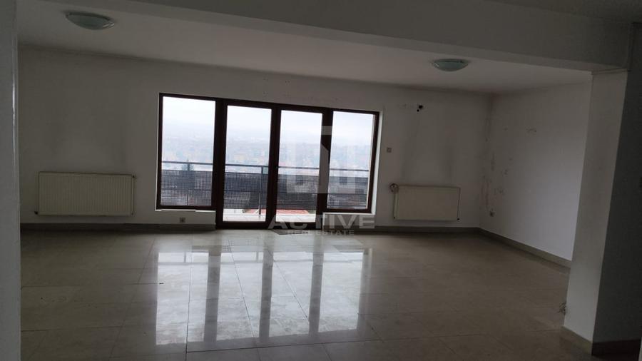 Apartament cu 3 camere decomandat, mobilat în Calea Turzii
