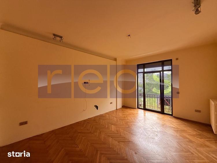 Apartament cu 4 camere în Centrul Civic