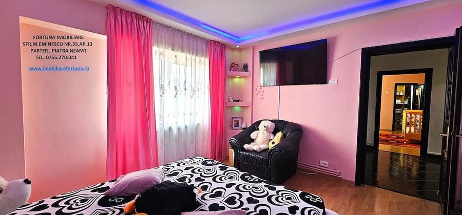 Apartament 3 camere decomandate, cu boxa si loc parcare, zona 1 Mai - 12