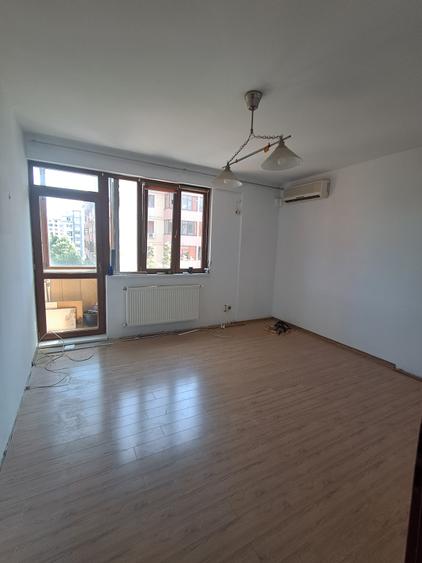 Apartament cu 2 camere decomandat în Bragadiru
