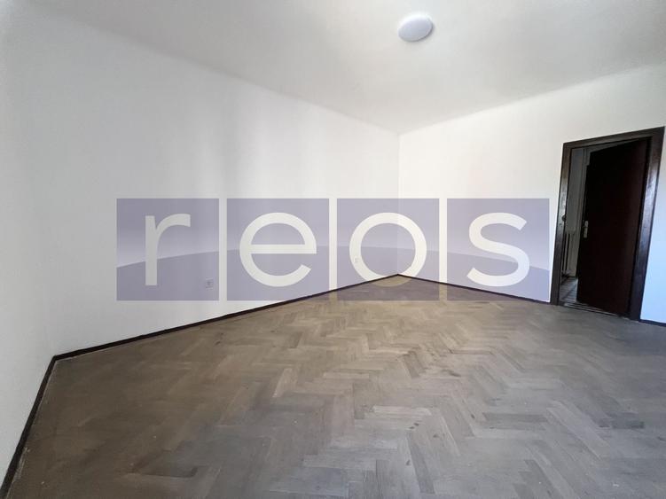 Apartament cu 4 camere circular în 1 Mai