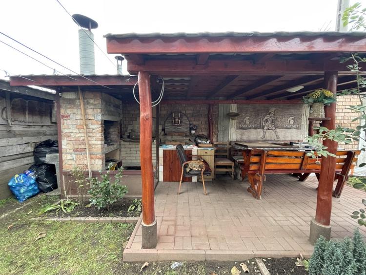 Casă individuală cu 5 camere cu Canalizare în Mărăști