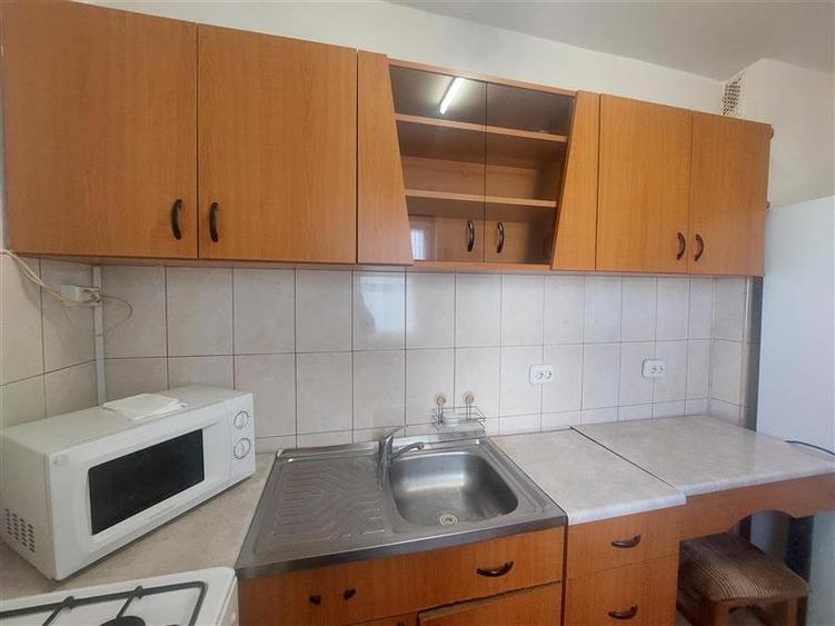 Apartament 1 camera, zona Penny, Confectii - 5