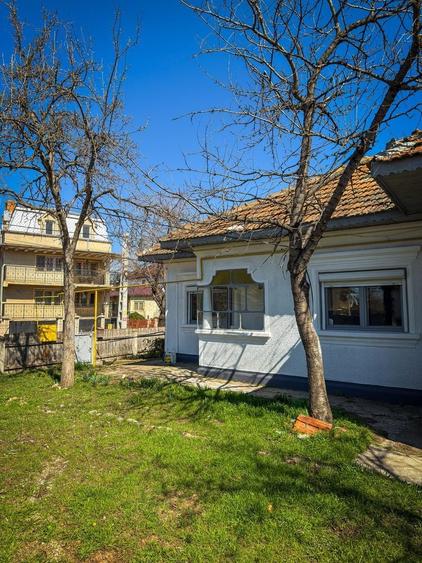Casă cu 4 camere în Central