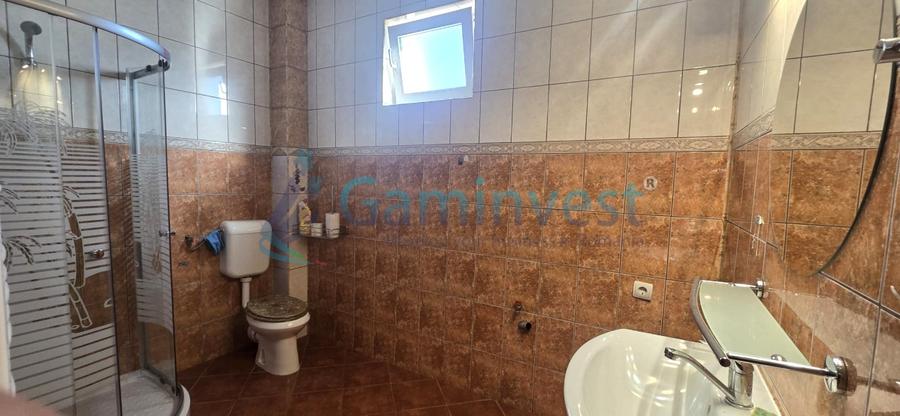 Casă individuală cu 6 camere cu Canalizare în Oncea