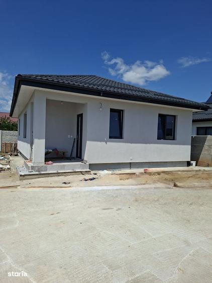 Casă cu 2 camere în Bariera Vâlcii