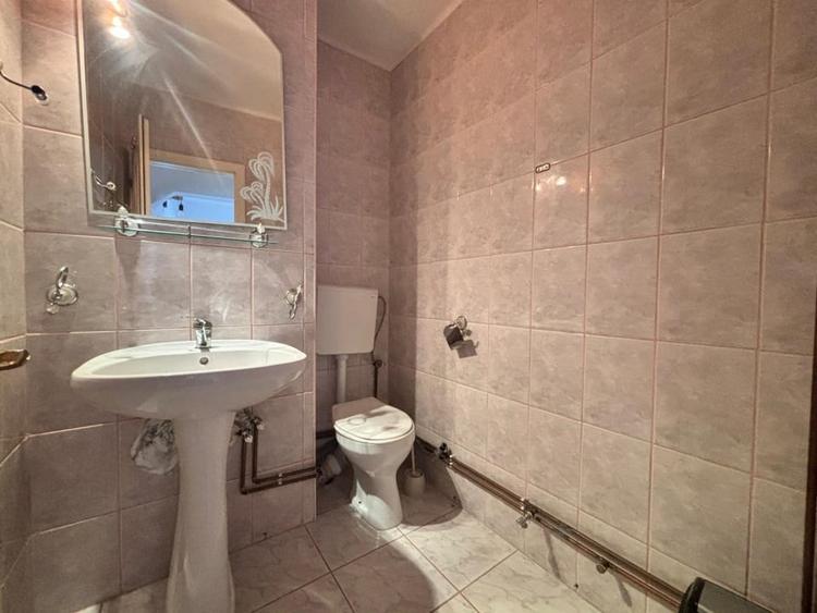 Apartament cu 4 camere decomandat, mobilat în Ștefan cel Mare
