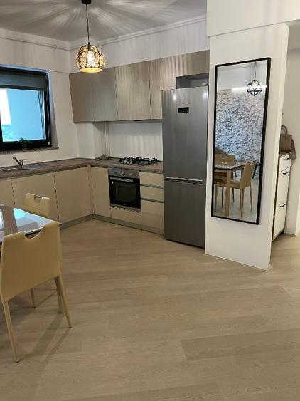 Apartament cu 3 camere decomandat, mobilat în Tineretului
