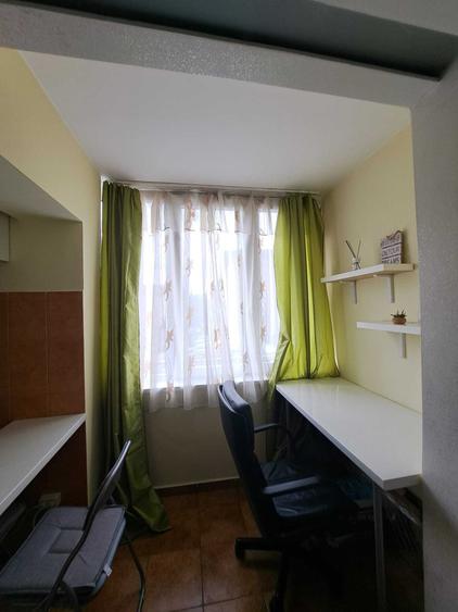 Garsonieră decomandată în Central