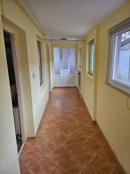 Casă cu 4 camere cu Teren 300 Mp în Dorobanți