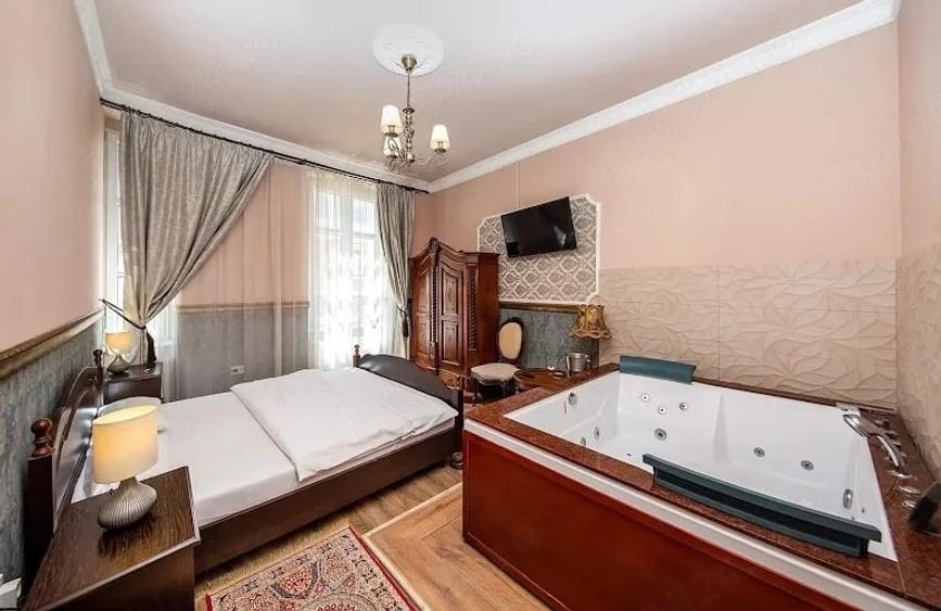 Spațiu comercial, de 300 mp, în Centrul Istoric
