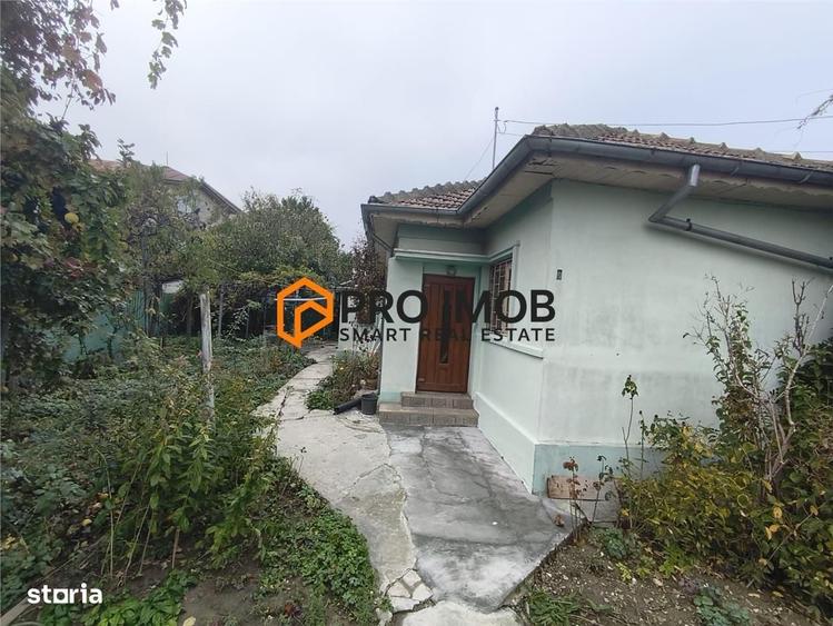Casă cu 3 camere decomandat în Băceni