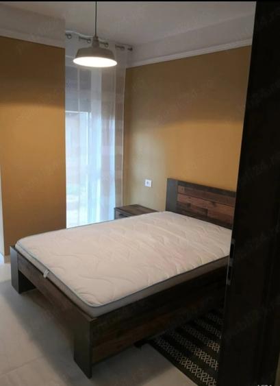 Apartament cu 2 camere semidecomandat în Soarelui