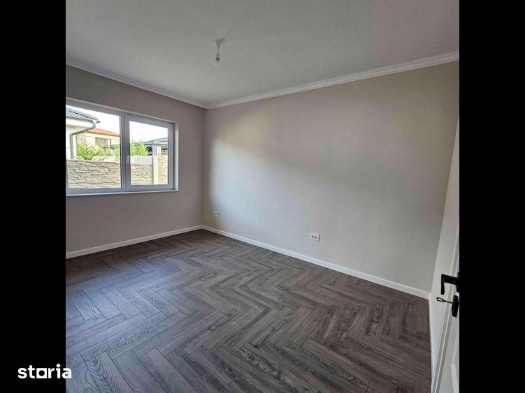 Casă cu 4 camere cu Teren 470 Mp în Oncea
