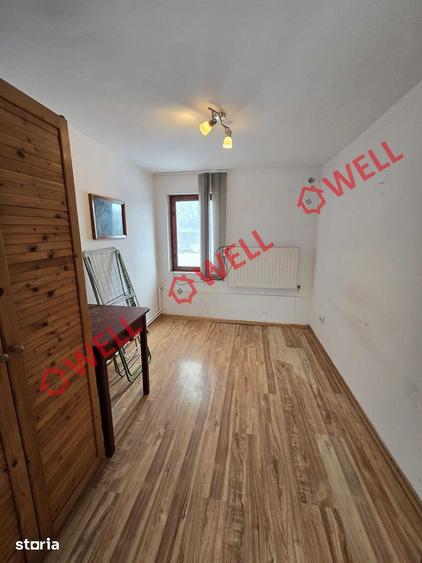 Casă cu 5 camere cu Teren 3115 Mp în Aita Mare