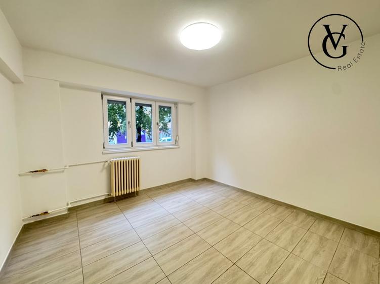 Apartament cu 3 camere semidecomandat în Iancului