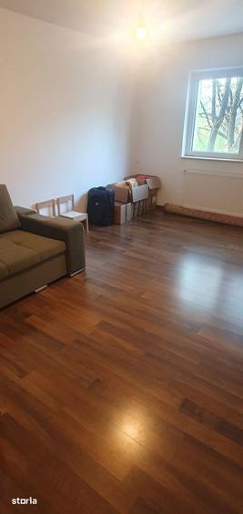Apartament cu 3 camere în Nicolina