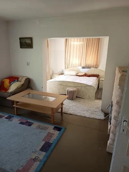 Casă cu 5 camere în Central